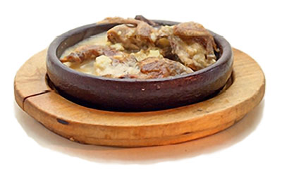 Мцхери чкмерули - перепёлка на кеци с молочно-чесночным соусом