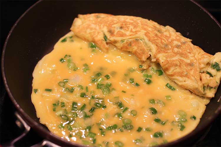 Как приготовить японский омлет Тамаго-яки из перепелиных яиц
