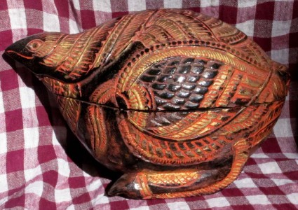 Камбоджийская деревянная шкатулка-перепел